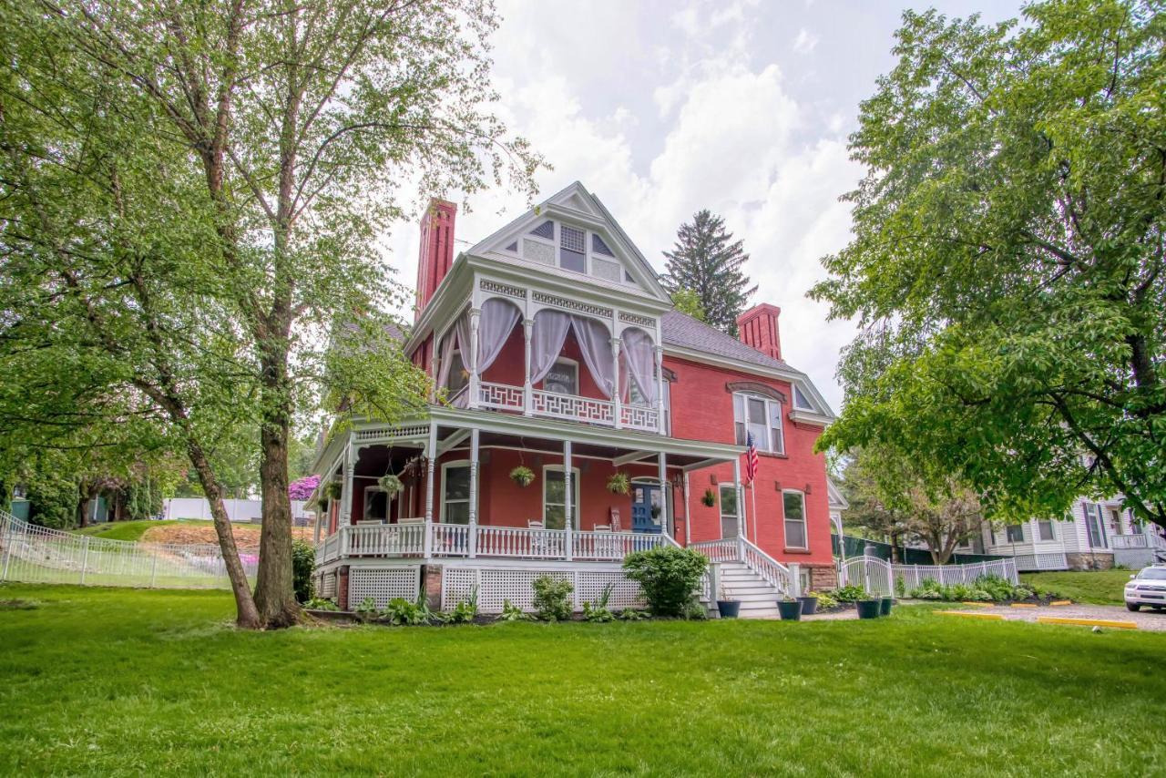 Hatch House Bed & Breakfast Bed & Breakfast Towanda Bagian luar foto